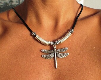 Collar con colgante de libélula • Collares de cuentas de plata para mujer • Joyería personalizada hecha a mano • Artículos más vendidos • Regalos