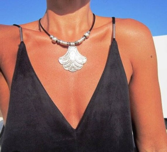 womens choker, choker necklace, pendant choker, ethnic jewelry, silver necklaces, unique necklaces, nature jewelry, leather necklace