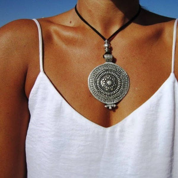 Bohemian necklace, leather necklaces for women, long pendant necklace, boho necklace, leather cord necklace, long necklace boho