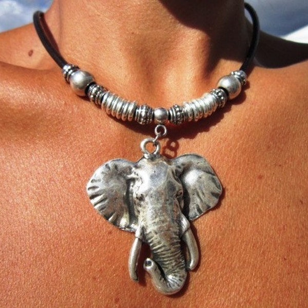 Elephant necklace, African jewelry, women fashion, African necklaces, womens necklaces, silver necklaces, bead necklaces, elephant pendant