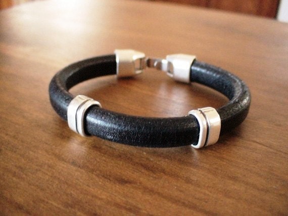 Silver and Leather mens bracelet, friendship couples bracelet, men cuff bracelet, handmade silver mens jewelry, unique gifts for men