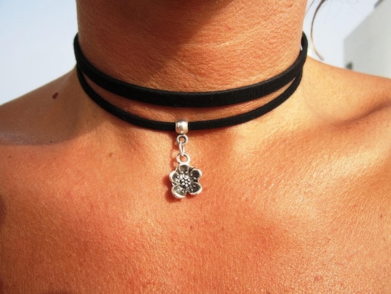 Leather Choker Necklace beaded with a daisy flower charm • Custom Personalized Jewelry gift by kekugi