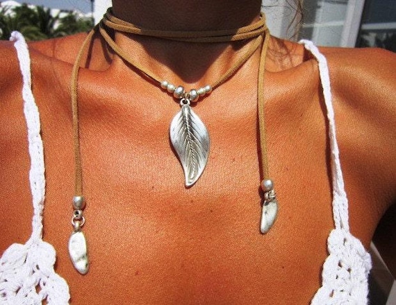 Wrap minimal necklace with leaf pendant, boho jewelry, bohemian hippy style, silver nature pendant, minimalist jewelry
