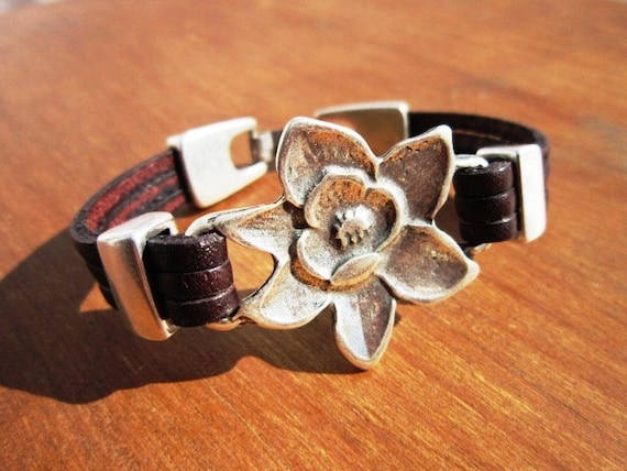 Women leather bracelet, genuine Dark brown leather bracelet, edelweiss bracelet, leather jewelry trend