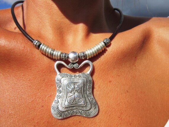 Tribal jewelry, tribal necklaces, boho jewelry, women fashion, leather necklaces, womens necklaces, silver necklaces, pendant necklace