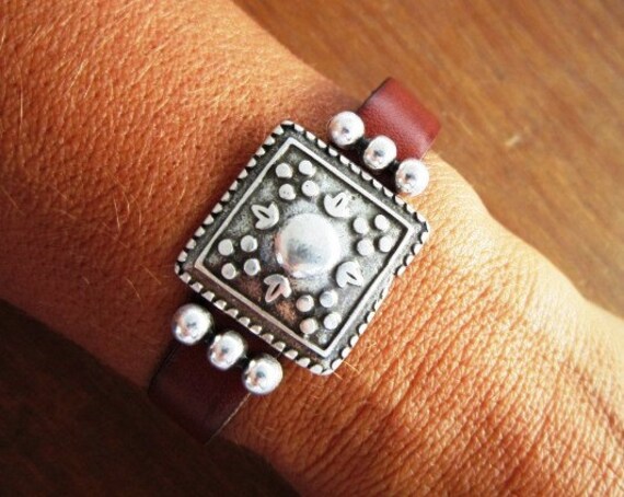 silver and leather bracelet for women, beads bracelet, silver beaded bracelet, womens gifts