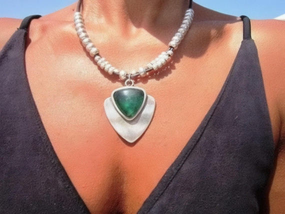 Emerald Crystal Silver Beaded Necklace • Bohemian Y Lariat