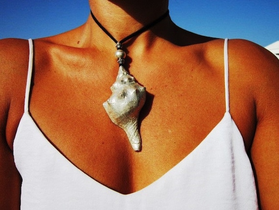 long leather necklace, necklace with shell, silver shell pendant, bohemian jewelry, boho necklace, shell jewelry, summer jewelry