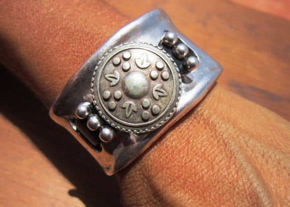 silver cuff bracelet, Womens Cuff, boho jewelry, boho cuffs, leather bracelets, sterling silver bracelets, cuff bracelets, leather bracelets