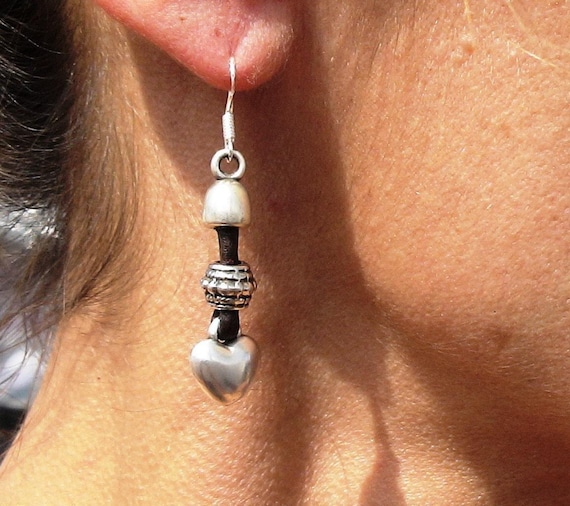 Statement drop beaded heart silver earrings, personalized jewelry gift for her, Drop beaded boho earrings dangle, Handmade jewelry by kekugi