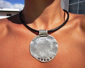 Boho jewelry, bohemian jewelry, hippy jewelry, bohemian necklaces, boho necklaces, silver jewelry, fashion jewelry, womens leather necklace