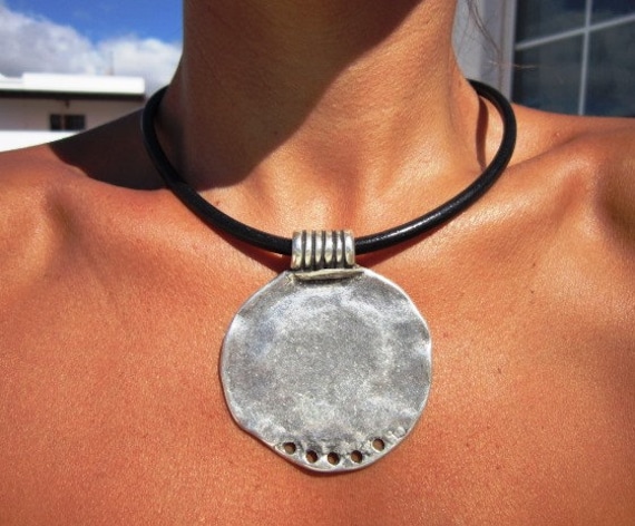 Boho jewelry, bohemian jewelry, hippy jewelry, bohemian necklaces, boho necklaces, silver jewelry, fashion jewelry, womens leather necklace