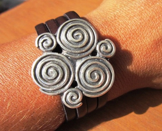 tribal bracelet, spiral bracelet, womens bracelets, silver bracelet, leather bracelet, beaded Bracelets, fashion jewelry, chic Bracelet