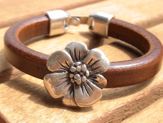 flower bracelet, floral bracelets, summer bracelets, summer jewelry, floral jewelry, womens bracelets, silver bracelets, leather bracelets