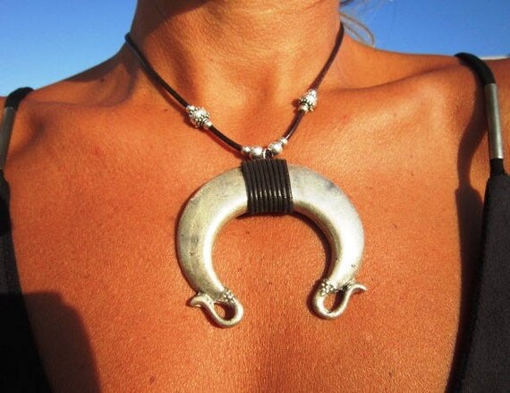 Horn Pendant Necklace  Boho Chic Jewelry for Hippie Style