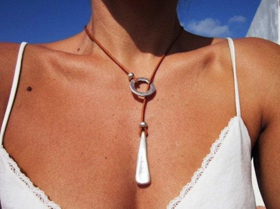 ring leather necklace, lariat necklace, eternity necklace, silver necklace, bohemian jewelry, hippy jewelry, silver necklace, silver jewelry