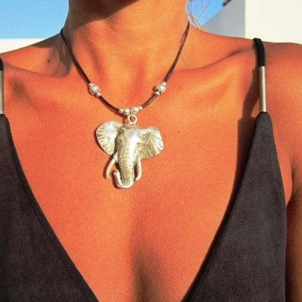 Elephant necklace, African jewelry, women fashion, African necklaces, womens necklaces, silver necklaces, bead necklaces, elephant pendant