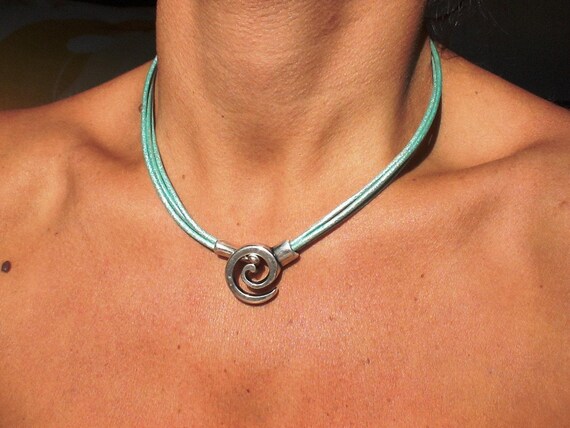 Turquoise Leather Choker Necklace • Silver Necklaces for Women • Bohemian Handmade Turquoise Jewelry Pendant • Best selling items by Kekugi