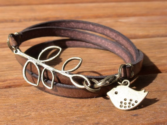 Bird Charm Bracelet  Beaded Leather Jewelry for Women  Fashionable Bronze Accessories
