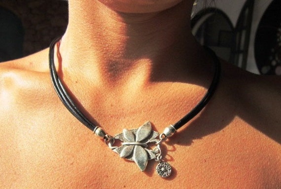 Butterfly necklace, choker necklace, handmade jewelry, cheap necklaces, silver necklaces, unique necklaces, nature jewelry, leather necklace