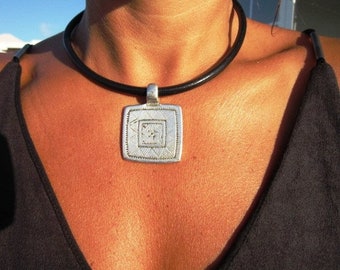 Simple leather choker necklace, square pendant necklace, Boho jewelry, bohemian jewelry, hippy jewelry, bohemian necklaces