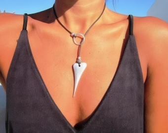 Collar largo en forma de corazón para parejas hecho a mano • Joyería bohemia personalizada