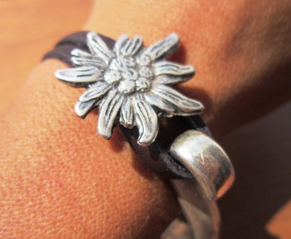 edelweiss flower, floral jewelry, flower bracelet, floral bracelet, women bracelet, silver bracelet, leather bracelet, fashion jewelry