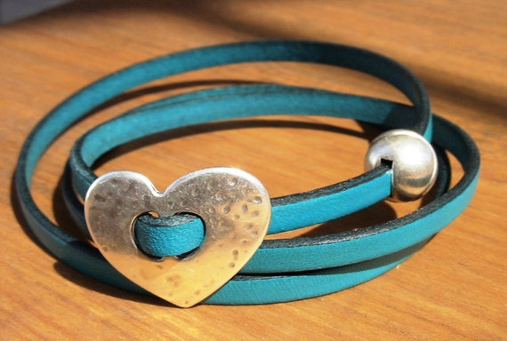 Heart Charm Bracelet in Blue Leather  Silver Beaded Womens Accessories