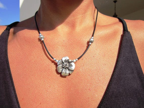Statement birth flower Pendant Charm Daisy Necklace • Silver Beaded Necklaces for Women • Personalized Jewelry Best selling items Gifts