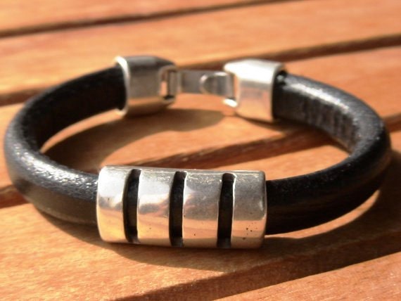 Silver and Leather mens bracelet, friendship couples bracelet, men cuff bracelet, handmade silver mens jewelry, unique gifts for men