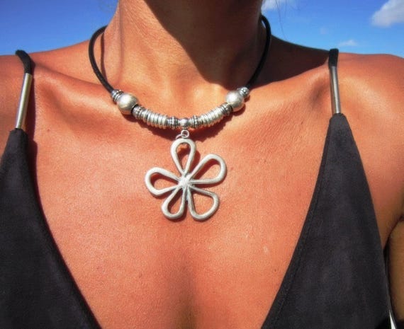 Statement birth Flower Pendant Charm Daisy Necklace • Silver Beaded Matching Necklaces for Women • Handmade Jewelry Best selling items Gifts