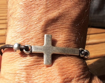 Pulsera cruzada de cuero y plata para hombre • Pulseras de pareja a juego • Pulsera de hombre personalizada Regalo para él • Artículos de joyería más vendidos de Kekugi