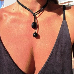 Black lariat necklace, Diane Keaton necklace Somethings Gotta Give as seen on Diane Keaton image 6
