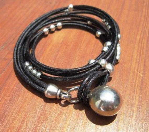 Matching couple bracelets gift for women • Leather & Silver Bracelets for women • Custom bracelet gift for her best selling ítems by kekugi