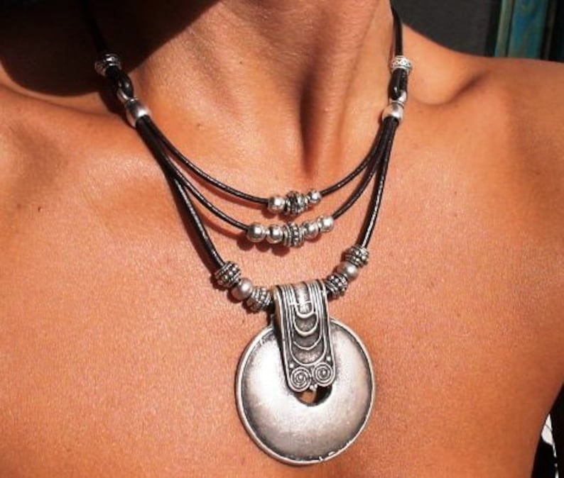 Boho jewelry, bohemian jewelry, hippy jewelry, bohemian necklaces, boho necklace, silver jewelry, fashion jewelry, ethnic jewelry, boho chic image 3