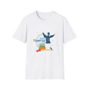ノウルーズのお祝いTシャツ、春のフェスティバル向けのソフトスタイルTシャツ、ユニセックスグラフィックシャツ、ハッピーノウルーズギフト、文化的なアパレル、ホリデーウェア