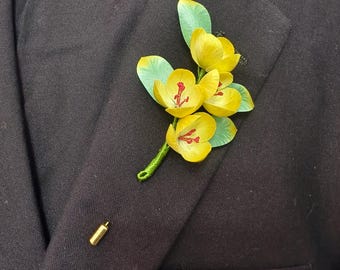Handmade Silk Flower Brooch – Vintage Floral Accessory for Women