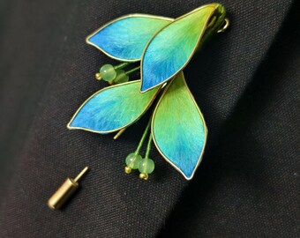 Classic Handmade Silk Flower Brooch – Antique Inspired Floral Pin