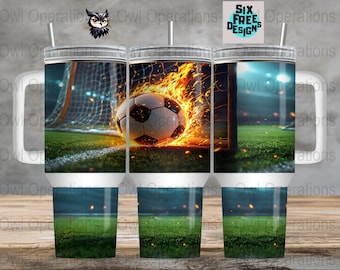 Balón de fútbol en llamas de 40 oz, diseño de sublimación digital, vaso deportivo con efecto llamas, diseño de envoltura genial, descarga digital PNG, diseño de taza