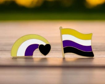 Pin de esmalte ~ Arcoíris no binario con corazón ~ Enby ~ LGBTQ+ ~ Perfecto para bolsos, chaquetas, sombreros ~ Regale a un amigo o exprese su identidad con orgullo