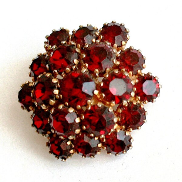 Russian Rhinestone Flower Brooch - Ruby Red Pink Glass Rhinestone in Gold Tone Metal - 1970s - from Russia / Soviet Union / USSR -