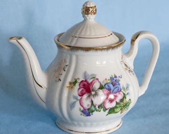 Mitterteich Porcelain Teapot. Pansy Design. Vintage. Made in Bavaria, Germany
