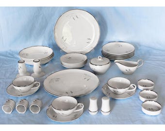 Fukagawa Arita Moon Glow Platinum Wheat Pattern No 706 Dinnerware. Vintage. Made in Japan