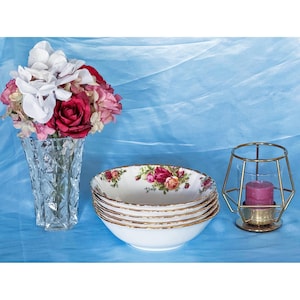 Beautiful Royal Albert Old Country Roses. Set of 5 Cereal Bowls.  Made In England!