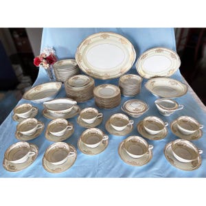 Noritake Bancroft Pattern 5481 Dinnerware Set. 12 Place Settings, 81 Pieces. Vintage. Japan