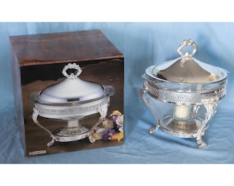 International Silver Company Silverplated Chafing Dish. Original Box, Vintage. Made in USA.