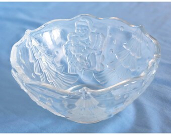 Gorham Holiday Traditions Santa Bowl North Pole Express. Vintage. Made in Germany