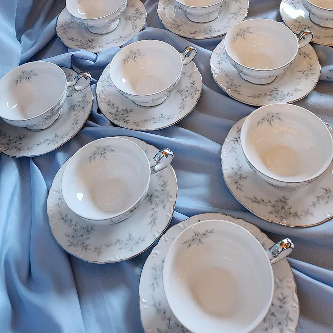 Mikasa Fine China Dinnerware Set. Barbizon 9289. 8 Place Settings