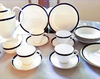 Vajilla Spode Copeland Consul en azul cobalto. Fabricada en Inglaterra.