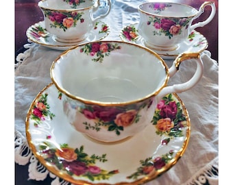 Tazas y platillos de desayuno Royal Albert Old Country Roses. 3 juegos. Hecho en Inglaterra.